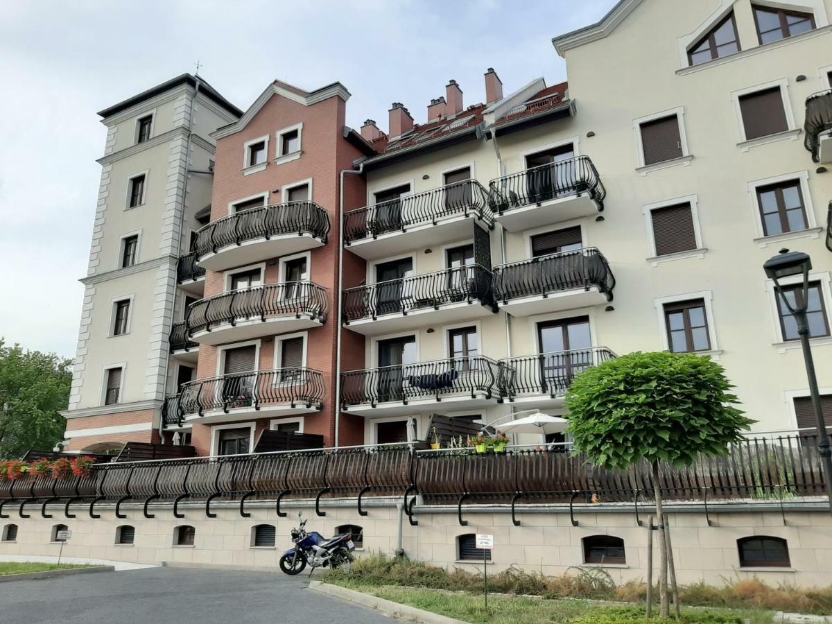 Apartamenty Lubin - Kamieniczka W Centrum المظهر الخارجي الصورة